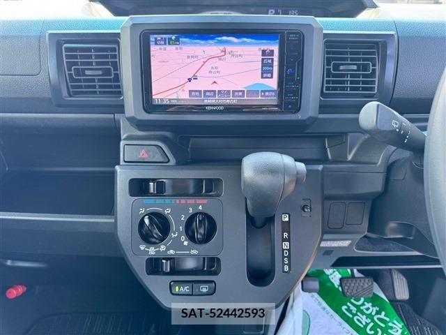 Daihatsu WAKE 2017-05 395223-19