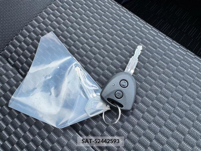 Daihatsu WAKE 2017-05 395223-23