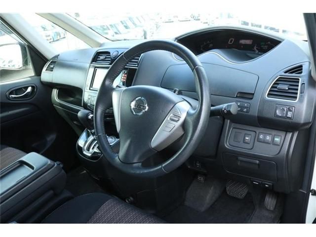 Nissan SERENA 2014-01 22026-6