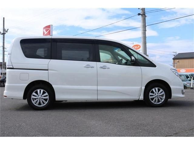 Nissan SERENA 2014-01 22026-27