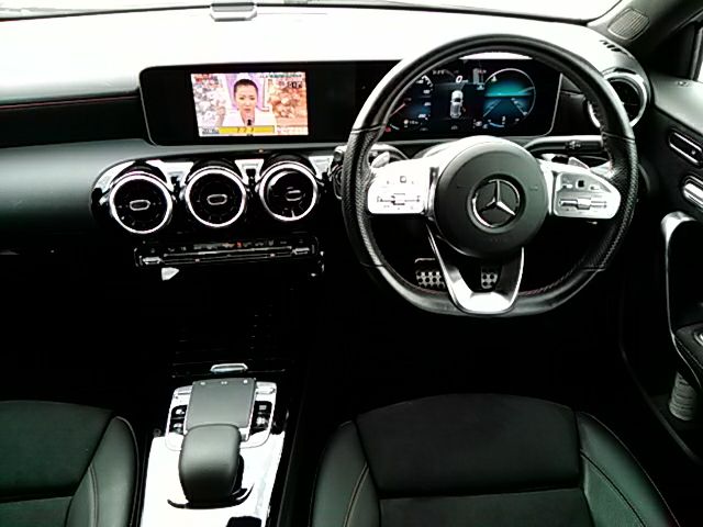 Mercedes Benz A-CLASS 2019-05 20425-7