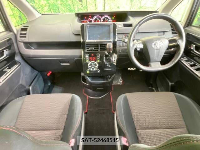 Toyota NOAH 2013-03 251267-1