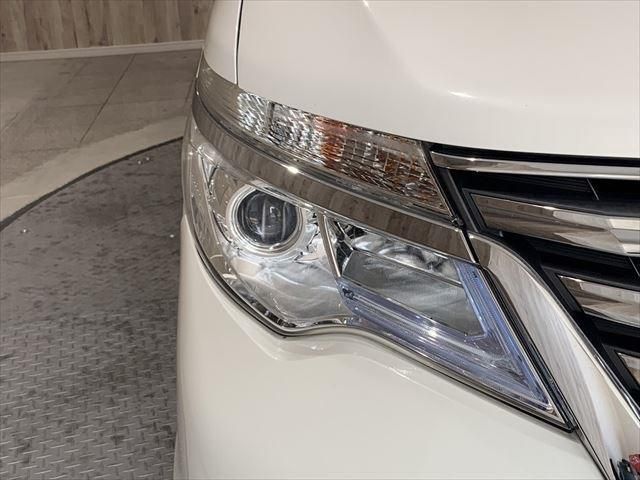 Nissan SERENA 2014-02 10474-9
