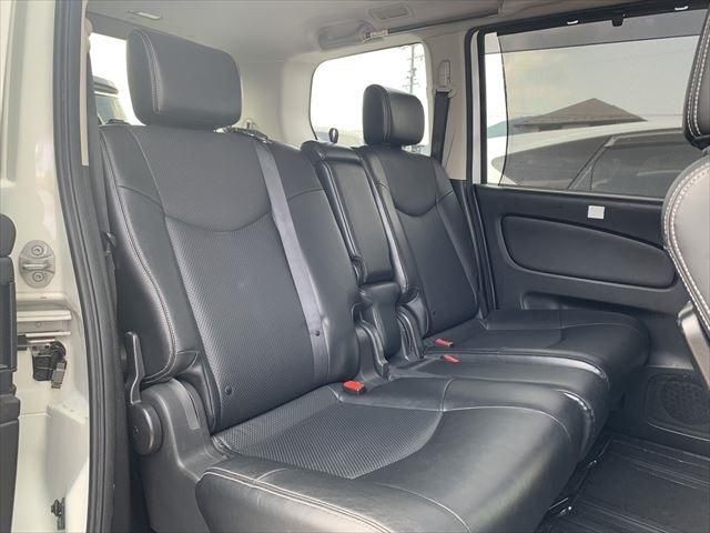 Nissan SERENA 2014-02 10474-18