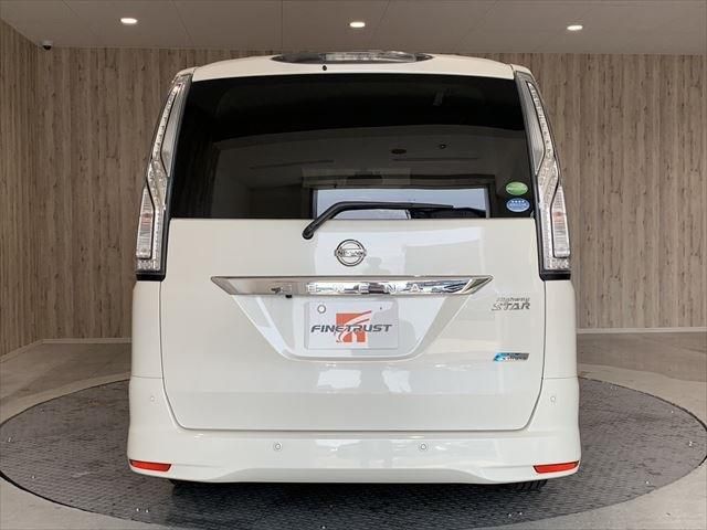 Nissan SERENA 2014-02 10474-5