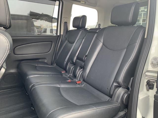 Nissan SERENA 2014-02 10474-21