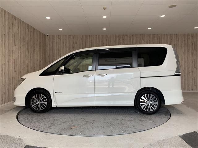 Nissan SERENA 2014-02 10474-7
