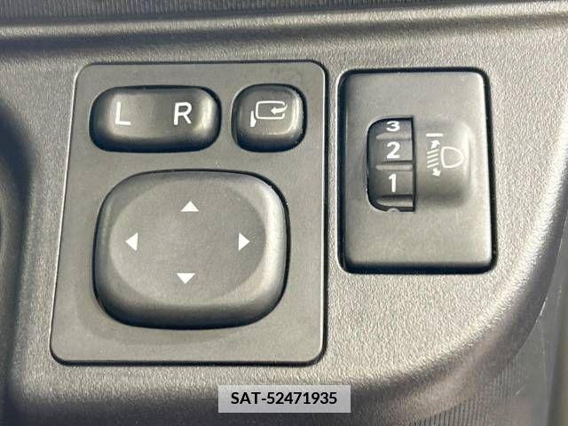 Toyota AQUA 2019-07 356201-6