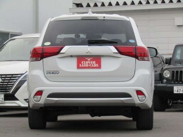 Mitsubishi OUTLANDER PHEV 2015-10 188048-4