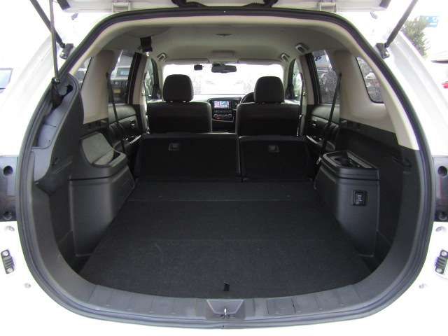 Mitsubishi OUTLANDER PHEV 2015-10 188048-6
