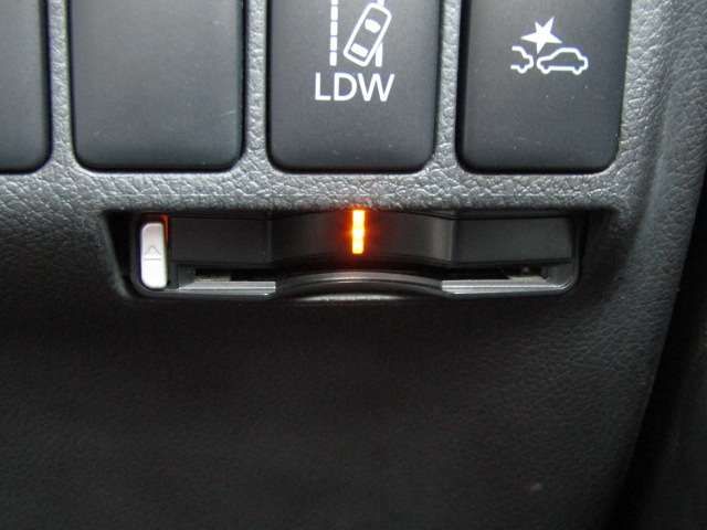 Mitsubishi OUTLANDER PHEV 2015-10 188048-13