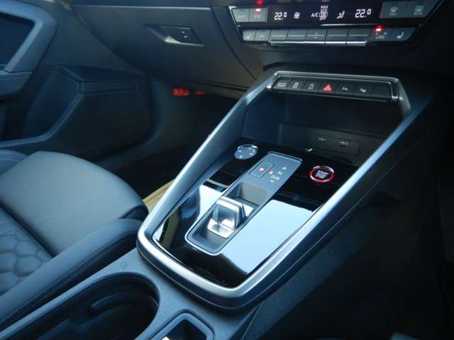 Audi RS3 SPORTBACK 2022-12 186008-18