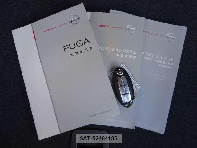 Nissan FUGA 2009-11 225548-19