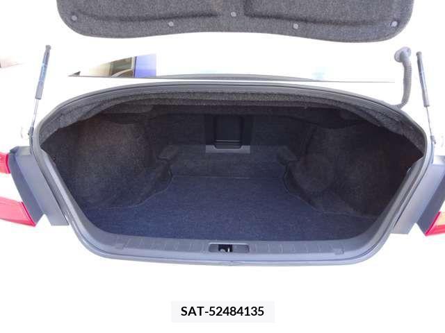 Nissan FUGA 2009-11 225548-9