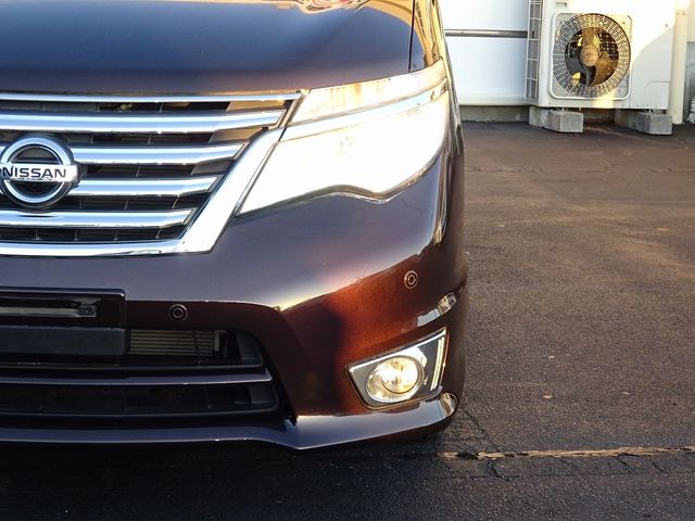 Nissan SERENA 2015-03 14254-7