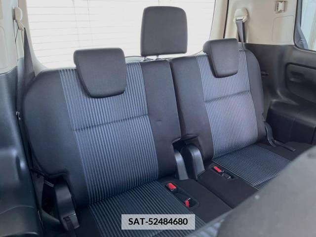 Toyota VOXY 2014-07 370504-10