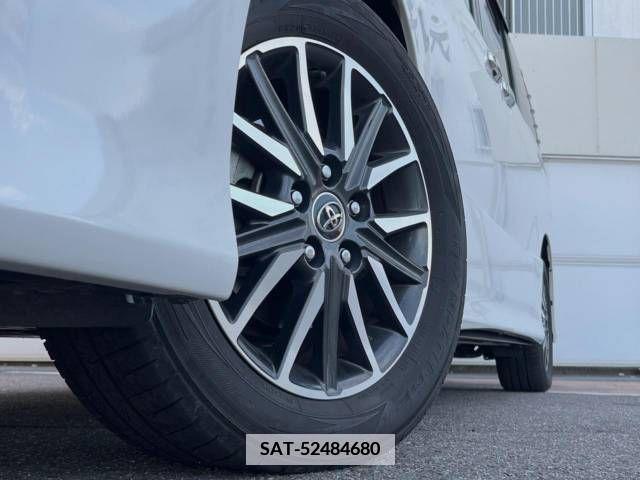 Toyota VOXY 2014-07 370504-13