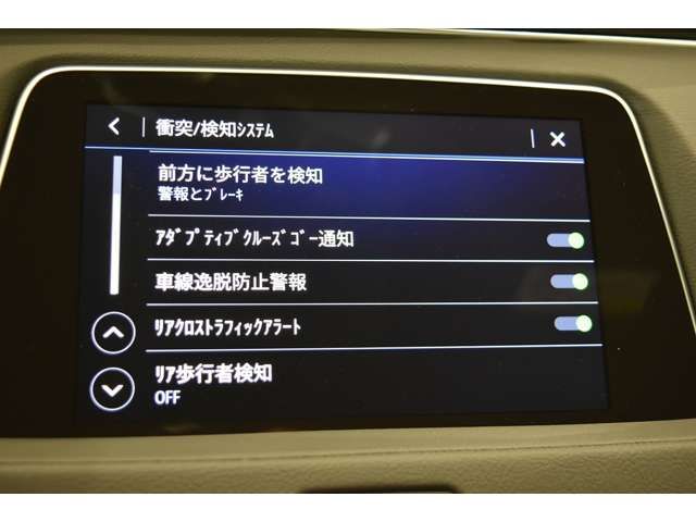 Cadillac XT4 2022-03 14557-18