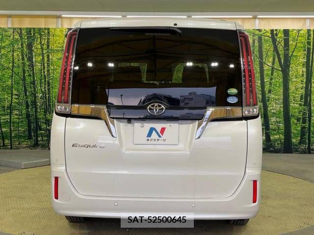 Toyota ESQUIRE 2019-04 210933-16