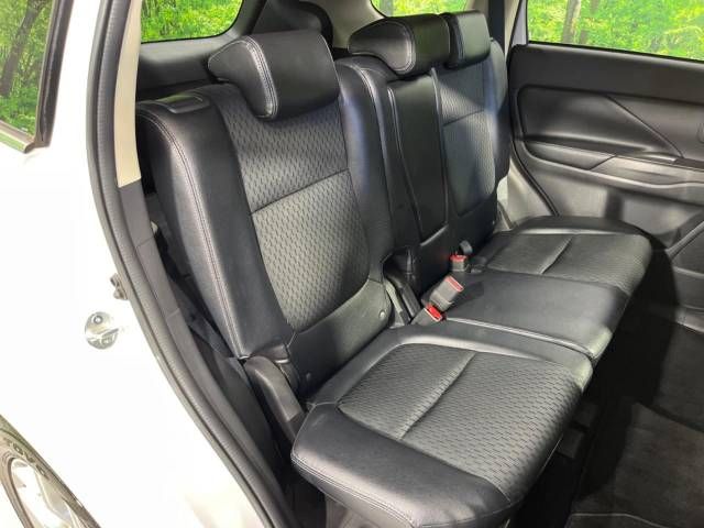 Mitsubishi OUTLANDER PHEV 2014-06 21939-9