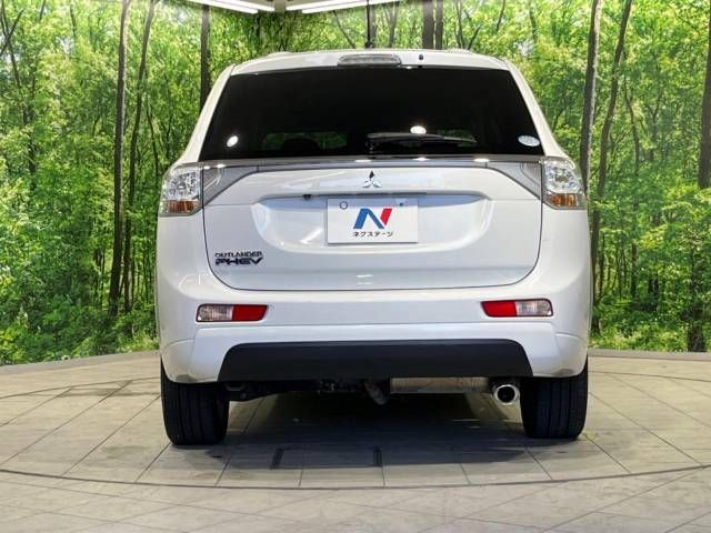 Mitsubishi OUTLANDER PHEV 2014-06 21939-15
