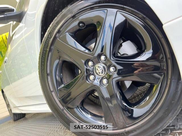 Toyota PRIUS 2021-04 281785-13