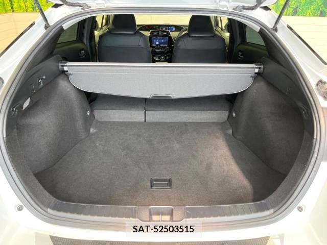Toyota PRIUS 2021-04 281785-10