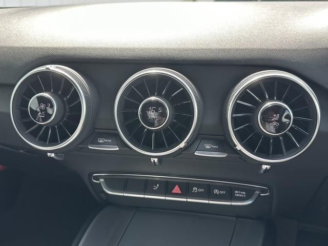 Audi TT 2016-12 22607-9