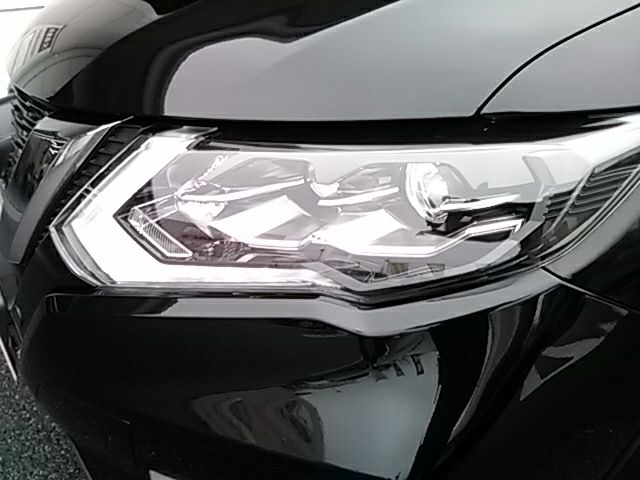 Nissan X-TRAIL 2019-08 181578-24