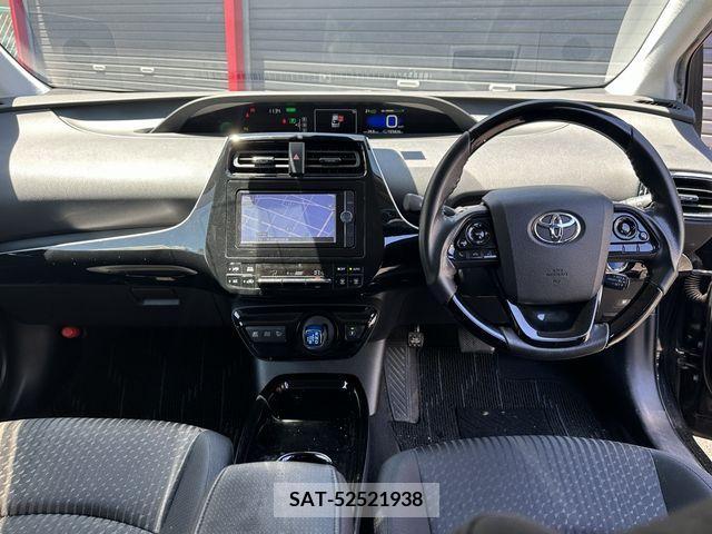 Toyota PRIUS 2017-03 281714-1