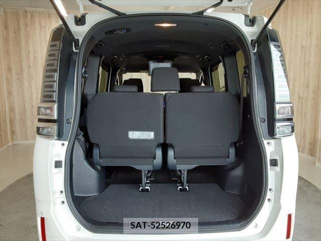 Toyota VOXY 2018-11 321573-12