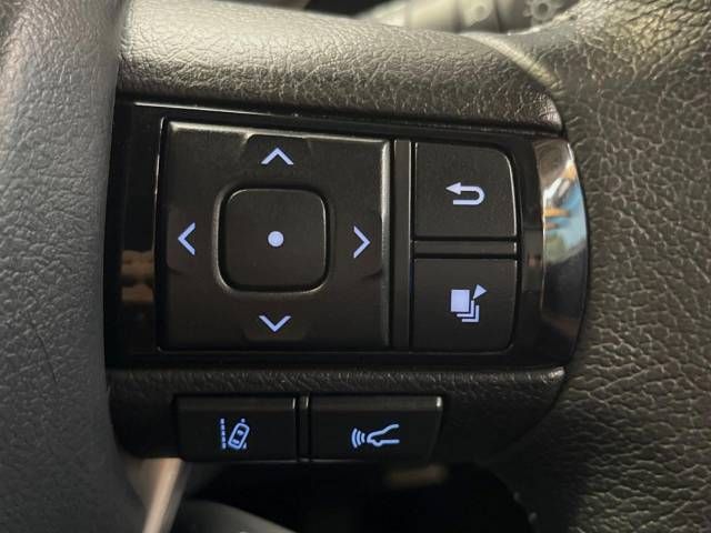 Toyota HILUX 2021-03 15065-4