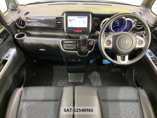 Honda N BOX CUSTOM 2016-06 209603-1