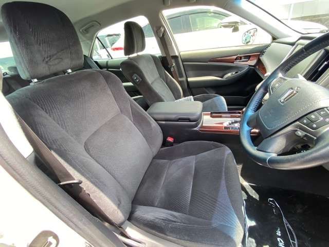 Toyota CROWN SEDAN 2015-03 4260-5