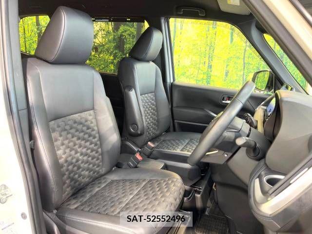 Toyota VOXY 2022-09 288883-8