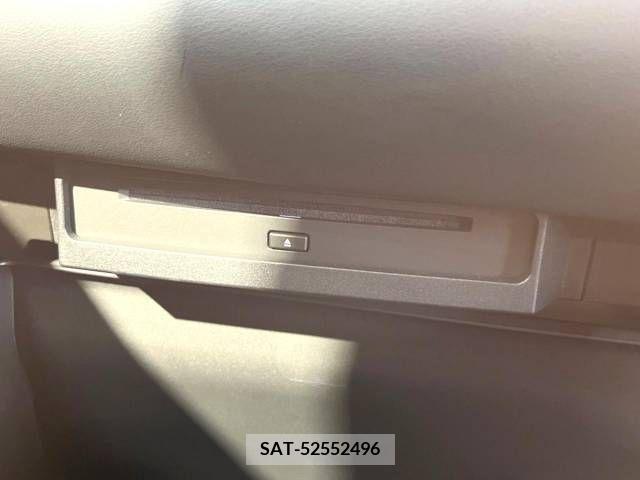 Toyota VOXY 2022-09 288883-5