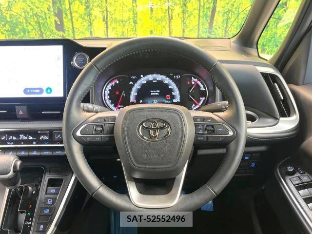 Toyota VOXY 2022-09 288883-12