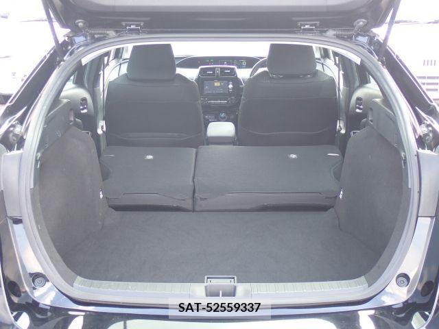 Toyota PRIUS 2019-04 330070-16