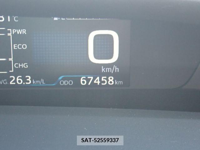 Toyota PRIUS 2019-04 330070-7