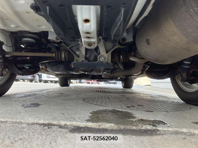 Toyota VOXY 2012-04 237202-9