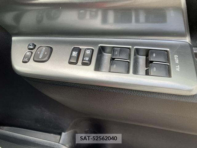 Toyota VOXY 2012-04 237202-11