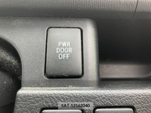 Toyota VOXY 2012-04 237202-13