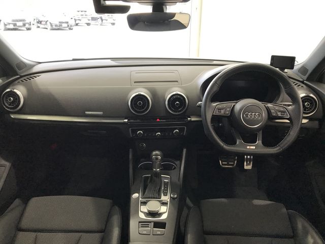 Audi A3 2020-06 18101-1