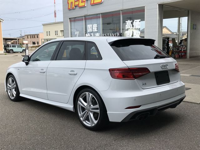 Audi A3 2020-06 18101-2