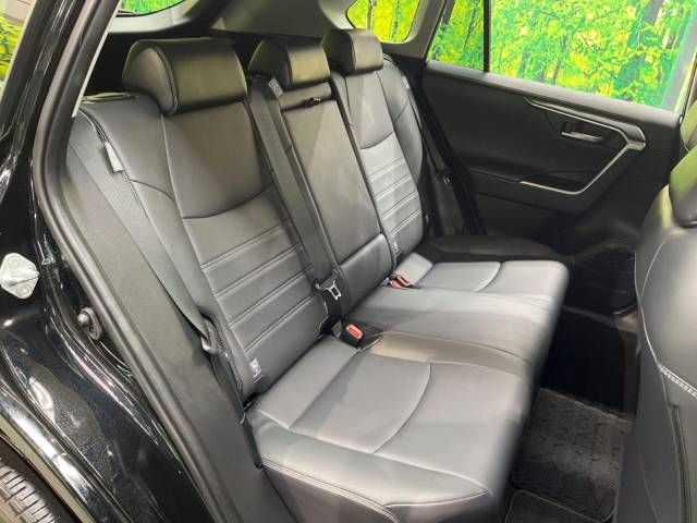 Toyota RAV4 2021-02 193559-9