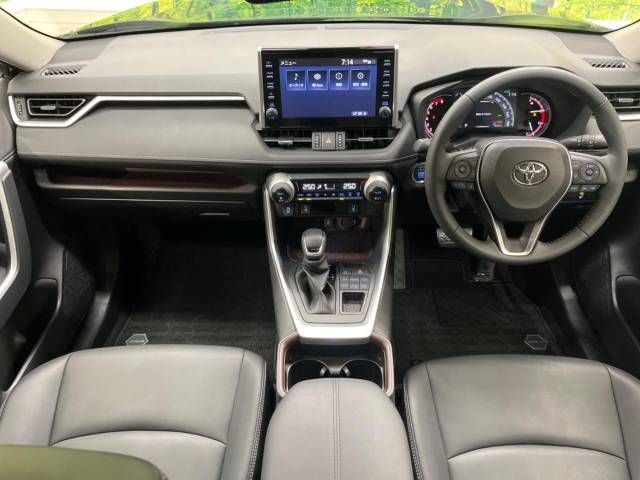 Toyota RAV4 2021-02 193559-1