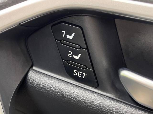 Toyota RAV4 2021-02 193559-4