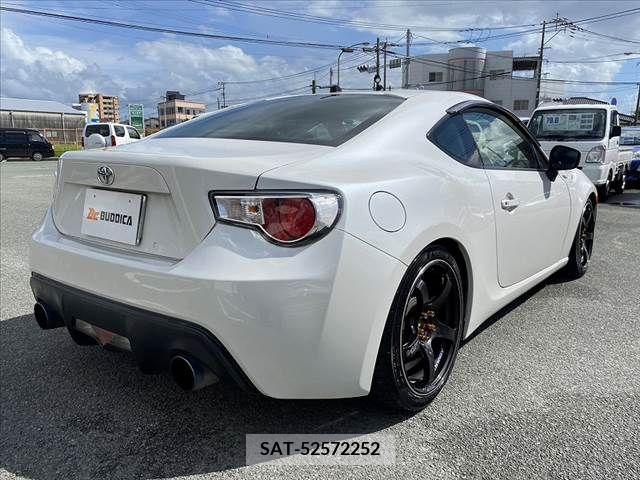 Toyota 86 2012-07 328386-12