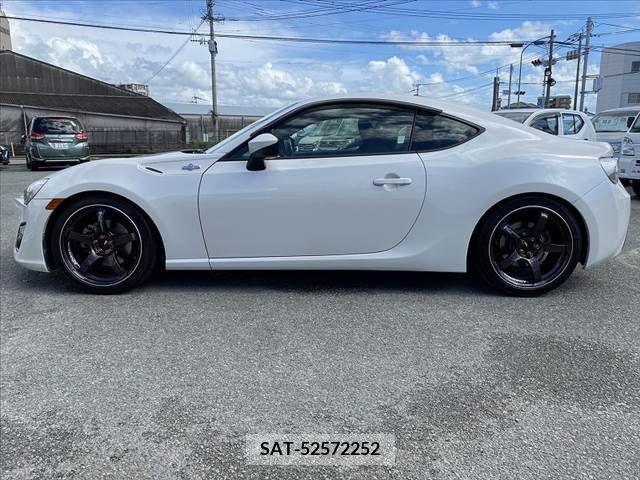 Toyota 86 2012-07 328386-10
