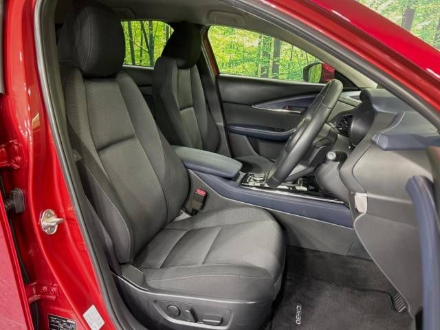 Mazda CX-30 2020-03 25824-8